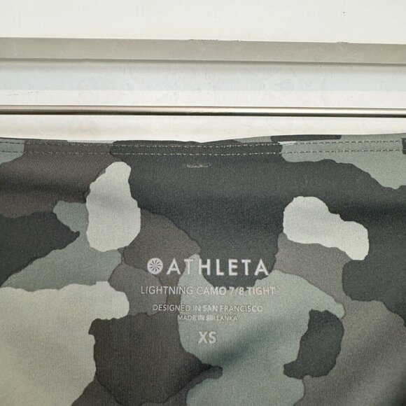 Athleta High Rise Lightning Camo 7/8 Tight Athletic Workout Leggings Gym Size XS - Picture 5 of 9